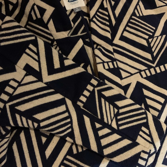 Old Navy Graphic Duster Coat - Picture 3 of 3